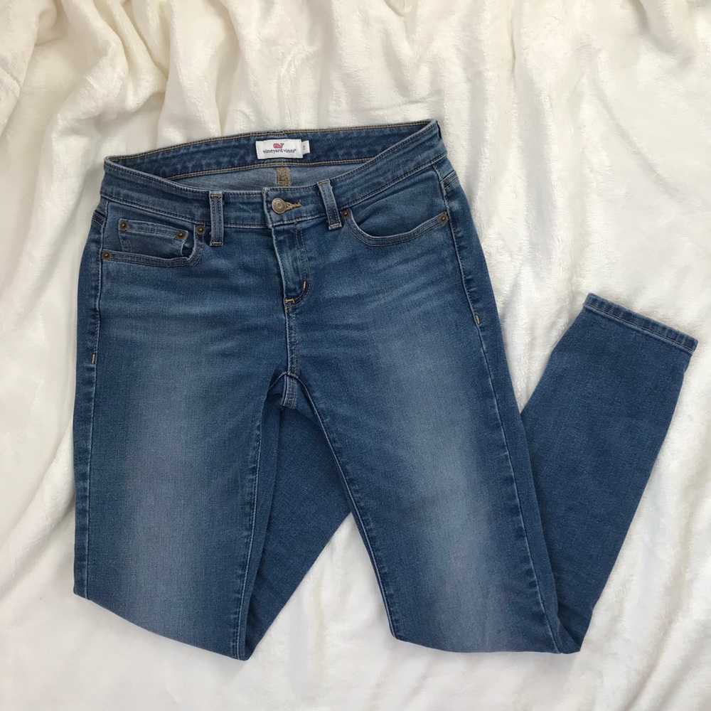 New Vineyard Vines Straight Cut Jeans